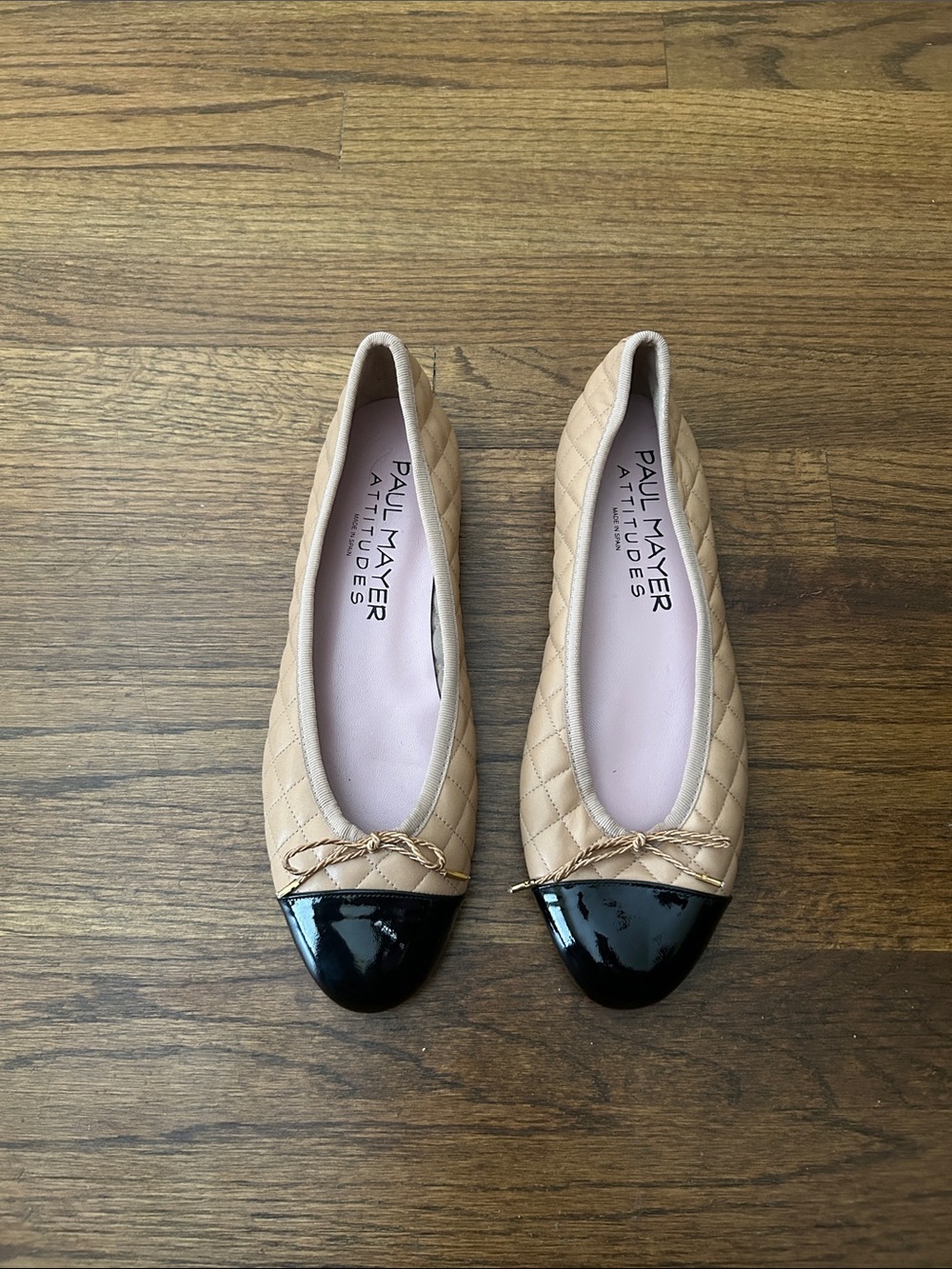Paul Mayer Attitudes Quilted Beige Ballet Flats with Black Cap Toe Size 9